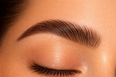 Brow Lamination & Tint